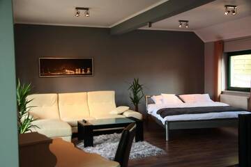 Фото номера Улучшенные апартаменты Дуплекс Апартаменты Apartamenty Krzywe Okna г. Зелёна-Гура 26