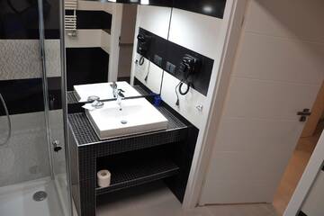 Фото номера Апартаменты с 1 спальней - 7 Апартаменты Apartamenty Krawiecka г. Зелёна-Гура 5